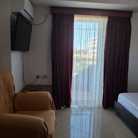 Noel & Lea Apartment Ksamil