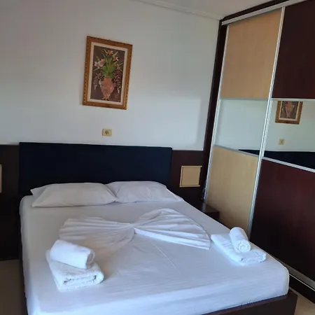 Апартаменты Noel & Lea