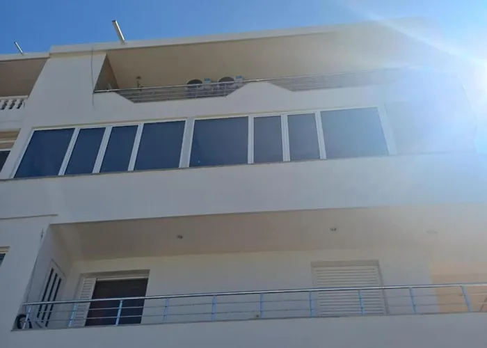 Noel & Lea Apartment